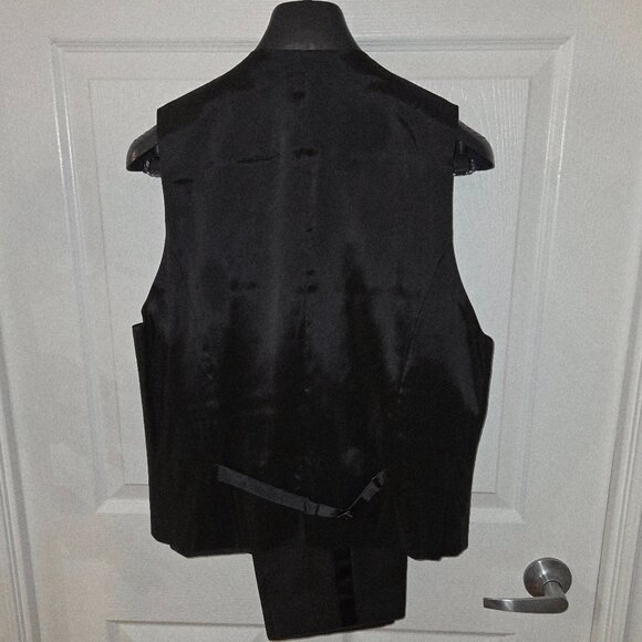 HUGO BOSS Three Piece Double-Breasted Tuxedo Suit - Picture 9 of 16